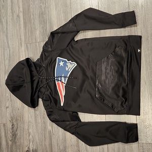 EUC Fanatics New England Patriots Men's sz S Sweatshirt w/hoodie front pouch